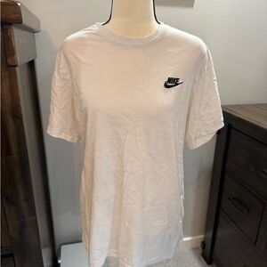 Nike Men's Classic White Tee